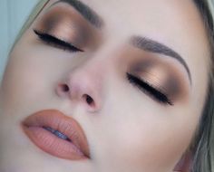 Halo eye for hooded eyes Hd Make Up, Halo Eyes, Eye Makeup For Hooded Eyes, Halo Eyeshadow, Halo Eye Makeup, Smokey Eye Easy, Make Up Inspiration, Smokey Eye For Brown Eyes