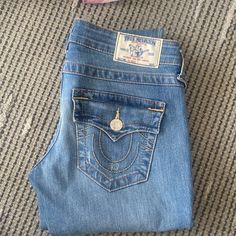 Brand New Size 26 True Religion Jeans. Unfortunately They’ve Never Been Worn Because I Could Not Fit Into Them After Having My Last Child. My Loss Is Your Gain. Authentic Outfits, Fire Shoes, Cute Clothing Stores, Last Child, Teen Clothes, School Things, 2000s Fashion Outfits, James Avery, Cute Jeans