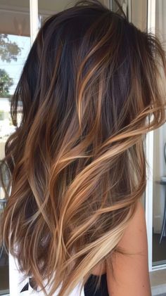 42 Latte Hair Color Ideas That Are Brewing Hot! Fall Hair Straight, Latte Hair Color, Warm Brunette Hair Color, Popular Highlights, Latte Hair, Balayage Straight Hair, Fall Hair Color Trends, Ombre Highlights, Ash Blonde Hair