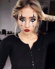 Black And White Clown Makeup Easy, Mime Makeup Simple, Mime Makeup Pretty, Cute Mime Makeup, Nem Halloween Makeup, Mime Halloween Costume, Mime Costume, Fete Emo, Makeup Zombie