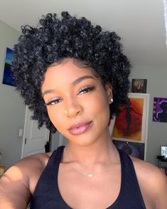 Short Afro Wigs, Y2k Hairstyles, Afro Wigs, Curly Human Hair Wig, Curly Afro, Big Chop, Penteado Cabelo Curto, Natural Hair Inspiration, Au Naturale