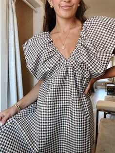 Gingham Babydoll Dress, Fall Gingham Mini Dress, Chic Gingham Mini Dress With Short Sleeves, Casual Gingham Mini Dress, Gingham Mini Dress With Houndstooth Pattern, Fall Fit, Ruffle Sleeve Dress, Spring Fits, Gingham Dress