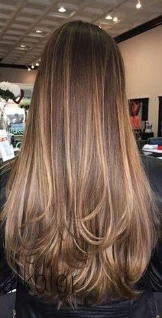 Brown Hair Inspo, Brunette Hair With Highlights, Brown Hair Balayage, Balayage Brunette, Brown Blonde Hair, Ombre Hair Color, Hair Color Balayage