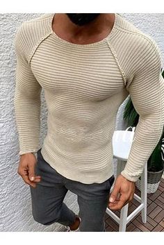 Polo Shirt Outfits, Mens Cardigan Sweater, Dope Outfits For Guys, Mens Fashion Smart, Mens Henley, Best Mens Fashion, Mens Style Guide, Winter Outfits Men, Mens Fashion Casual Outfits