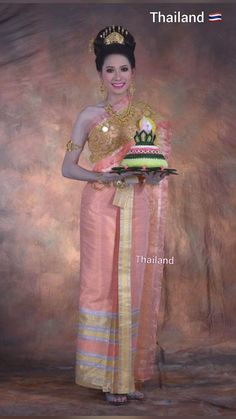 Thai dress🇹🇭Sabai🇹🇭Thai culture🇹🇭#Thaiweddingdress#Sabai#Thaiculture