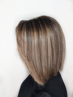 Keune Hair Color, Brown Hair Bob, Bob Highlights, Sandy Brown Hair, Highlighted Hair, Bronde Hair, Angled Bob, Brown Hair With Blonde Highlights, Mom Hairstyles