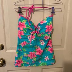 Swimsuit Bathing Suit Top Size Xl Authentic American Heritage New With Tags Summer Holiday Tankini, Sleeveless Tropical Swimwear For Holidays, Hawaiian Style Fitted Tankini For Spring, Casual Floral Print Swimwear For Holiday, Thrift Ideas, Juniors Swimwear, Pretty Swimsuits, Pretty Tops, 2000s Outfit