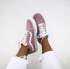 pin ✧ bellaxlovee Casual High Heels, Crazy Shoes, Look Casual, Vans Old Skool