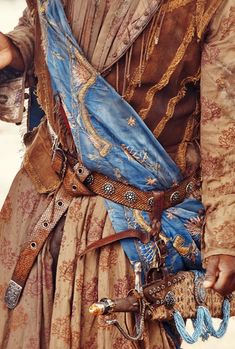 Game Of Thrones Costumes, Fantasy Outfits, Medieval Clothing, Fantasy Costumes, Fantasy Clothing, Fantasy Fashion, Character Outfits, Larp, Costume Design