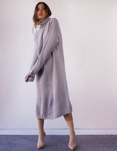 Maxi Sweater Dress Outfit, Grey Dress Outfit, River Style, Church Clothes, Sweater Dress Outfit, Thanksgiving Outfits, Sweater Maxi Dress, Cozy Aesthetic, Lazy Day Outfits