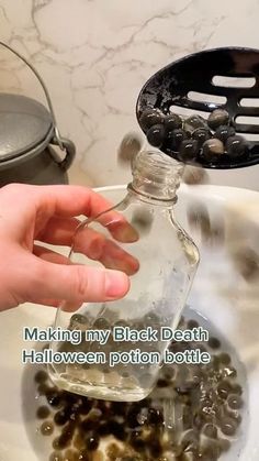 How To Make Glowing Potions, Diy Halloween Decorations For Inside Apothecary Jars, How To Make Halloween Potion Bottles, Halloween Glass Potion Bottles Diy, Poison Bottle Diy, Halloween Apothecary Display Diy, Glass Skull Bottle Ideas, Diy Halloween Potion Bottles Ideas, Halloween Potion Bottles Display