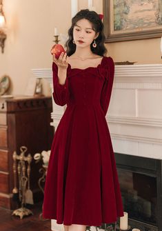 Red Winter Dresses, Suede Midi Dress, Cottagecore Dresses, Poison Apple, Yellow Maxi Dress, Velvet Fashion, Edwardian Fashion, روتين العناية بالبشرة, Red Midi Dress