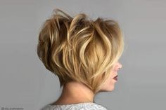 Womens Short Hairstyles, Short Choppy Haircuts, Thick Hair Cuts, Pixie Bob Haircut, Pixie Cut With Bangs, Short Hairstyles For Thick Hair, Long Pixie, Haircuts For Fine Hair, Short Hair Haircuts