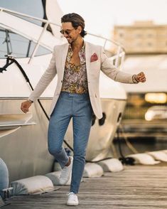 Tropical Formal Attire Men, Men’s Hamptons Style, Casual Cocktail Attire Men Summer, Formal Beach Wedding Attire Guest Man, Tropical Wedding Suit, White Sneakers Men Outfit, Beach Formal Men, Tropical Gala, Sneakers Men Outfit