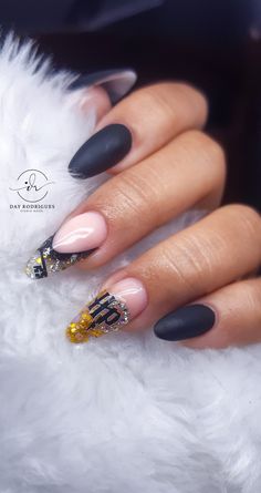 Harry Potter Wedding Nails, Harry Potter Acrylic Nails, Hufflepuff Nails, Hardy Potter, Etsy Nails, Euphoria Nails