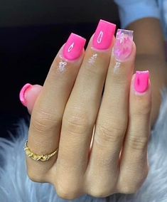 Cute Short Acrylic Nails For School Kids, Pink Short Acrylic Nails Designs, Nails Acrylic Plain Colors, Gel Dip Nails Designs, Nails For 8th Grade, Birthday Nails 12, Nails For 6th Graders, Short Birthday Nails