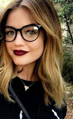 Trendy Hair Short Lucy Hale New York 16 Ideas #hair Hairstyles For Girls With Glasses, Women With Glasses, Glasses Makeup, Hairstyles For Girls, Peter Lindbergh, Lucy Hale, Nicole Richie, Trendy Hair