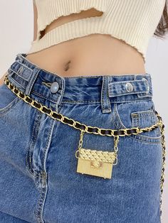 Make your simple look more stylish with this glossy waist chain Adds a touch of elegance to your denim jeans, skirts or dress With pin buckle Length: 130cm Plaid Pleated Mini Skirt, Fashion Chingu, Casual Cargo Pants, Puffy Dresses, Simple Look, Pink Crewneck, Waist Chain, Yellow And Black, Pleated Mini Skirt