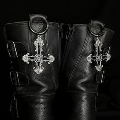 Want to accessories up your New Rocks or Dr Martens?  These simple boot clips will do just that! Just simple attach to the back of your shoes via the loop design on your chosen brand. Design here shows large scale inverted black and silver cross with on a stainless steel clipable o-ring. Vampire Shoes, Vampire Accessories, Alt Accessories, Accessories Goth, Inverted Cross, Goth Accessories, Loop Design, Nail Ring, New Rock