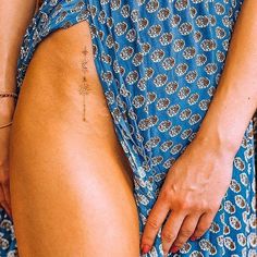 Ice Tattoo, Temple Tattoo, Surf Tattoo, Chain Tattoo, Small Finger Tattoos, Ribcage Tattoo, Boho Tattoos, Small Pretty Tattoos, Canggu Bali