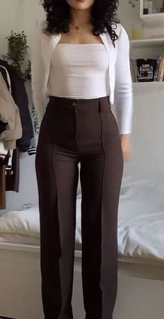 Aesthetic Business Casual Outfits For Women, Formal Attire Women Aesthetic, Business Outfits Women Aesthetic, Sixthform Outfits Summer, Court House Outfits, Aesthetic Business Outfits Women, Proffesional Outfits Fall, Business Casual Outfits For Women Aesthetic, Baddie Outfits Formal