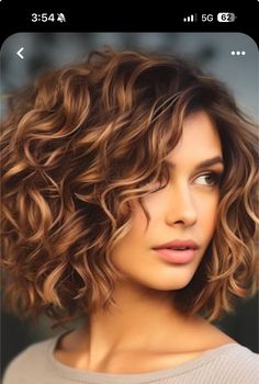 Curly Lob With Layers, Short Curly Bobs For Fine Hair Over 50, Short Curly Fine Hair Styles Over 40, Short 3a Hairstyles, Curly Hair Styles Naturally Medium, Beach Curls For Short Hair, Shoulder Length Hair Curls, Body Perms For Fine Hair