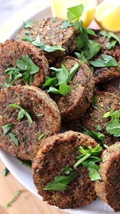 Lentil Burger Recipe, Green Lentil Recipes, Lentil Patties, Vegetarian Patty, Cooked Lentils, Lentil Fritters, Canned Lentils, Lentil Recipes, Chickpea Flour