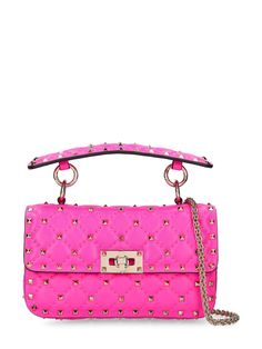 Height: 14cm Width: 18cm Depth: 8cm. Strap drop: 59cm. Handle drop: 7cm. Adjustable metal chain strap. Single top handle. Front flap closure. All over studded details Pink Valentino, Valentino Garavani Bag, Valentino Rockstud, Handle Bag, Pink Leather, Metal Chain, Chain Strap, Valentino Garavani, Mini Bag