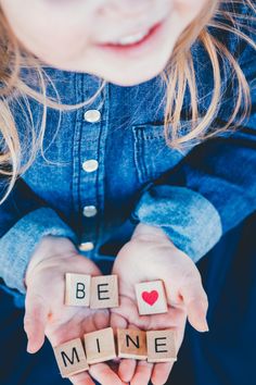 Diy Valentines Photo Shoot Children, Valentine Picture Ideas For Kids, Valentine Photo Shoot Toddler, Valentine Kids Photoshoot Ideas, Brothers Valentines Photoshoot, Valentines Photoshoot Ideas Kids