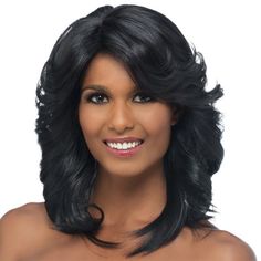 Experience the transformative power of layered wigs, designed to add volume and movement to your look. Perfect for any occasion, these versatile wigs can be styled in countless ways, allowing you to express your unique personality effortlessly. Shoulder Length Ombre, Wigs Shoulder Length, Christmas Wig, Ombre Blonde Hair, Short Black Wig, Wavy Layered Haircuts, Short Black Wigs, Medium Length Blonde