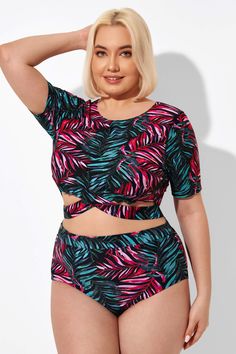 Leaf Print Round Neck Bikini Top with Sleeves Plus Size Swimwear Big Belly, Top With Sleeves, Teal Pattern, Curvy Swimwear, Stylish Plus, Plus Size Swimsuits, High Waist Bottoms, Fashion Gallery, Swimwear Outfit