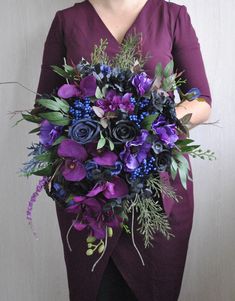 Black And Purple Bouquet, Blue And Purple Wedding Decorations, Blue And Purple Wedding Flowers, Black And Purple Wedding Theme, Black Bridal Bouquet, Gothic Wedding Bouquet, Dark Bouquet, Purple Blue Wedding, Purple And Blue Wedding