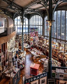 Halle Saint Pierre, Ancient Library, Library Cafe, Bohemian Bedroom Design, Bookstore Cafe, Interior Design Website, Book Cafe, Paris Cafe, Love French