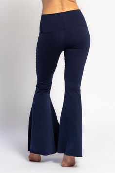 The best selling Crop Bell Bottoms offer the perfect blend of fashion and comfort. These versatile flare pants are a must-have, offering good vibes year-round to your style. Made from a soft, buttery brushed jersey (different from the Hot Pants). They are a fun choice for all body types. Dress them up or down. Comfortable and cute for work, meditation, hiking, yoga, travel and more. These bell bottoms elevate your everyday fashion with a playful flare. Highly versatile for your lifestyle - Feel Crop Flare Pants, Printed Yoga Pants, Cropped Flare Pants, Cropped Tee Shirt, Crop Flare, Activewear Fashion, Cropped Flares, Cropped Tee, Bell Bottom