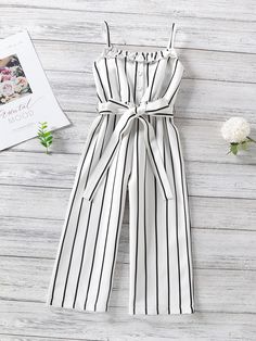 White Suspenders, Shein Kids, Jumpsuit For Kids, Cami Jumpsuit, Cute Dress Outfits, Jumpsuit Outfit, Girls Stripes, Easy Trendy Outfits