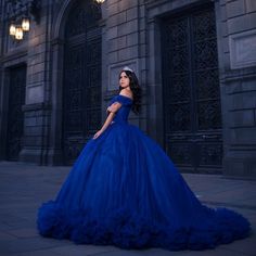 Royal Blue Dress Photoshoot, Royal Blue Cinderella Dress, Blue Ball Gowns Royal, Royal Blue Sweet 16 Dresses Ball Gowns, Quinceanera Drawings, Quince Dress Royal Blue, Royal Blue Ball Gown Princesses, Blue Xv Dresses, Xv Dresses Blue