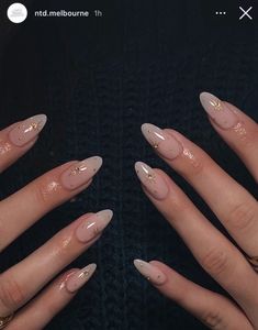 Simple Nails September, September Nails 2024 Simple, Basic Nail Inspiration, September Nail Inspo Almond, Classic Neutral Nails, Simple Almond Nails Designs Neutral, Nails Ideas Colourful, Subtle Nails Designs, Birthday Nail Designs Almond