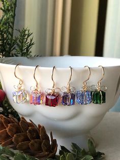 Pretty Jewellery Earrings, Swarovski Crystals Diy, Present Earrings, Christmas Gift Earrings, Christmas Jewelry Diy, Anting Manik, Holiday Beading, Christmas Bead