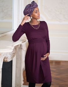 Smart, flattering & SO easy to wear, Seraphine's Burgundy Stretch Jersey Maternity & Nursing Dress is designed to emphasize your empire waist. Formal Nursing Dress, Maternity Nursing Dress, Baby Shower Dresses, Shower Dresses, Nursing Tops, Nursing Dress, Maternity Nursing, Plus Size Shopping, Maternity Tops