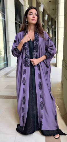 Shop latest Dubai abaya designs at #HeraCloset Purple Abaya, Iranian Fashion, Kaftan Dresses, Dubai Abaya, Open Abaya, Abaya Designs, Contemporary Luxury, Kaftan Dress, Purple Dress