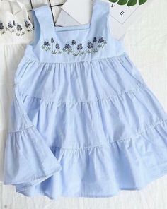 Jeans Outfit Cute, Cute Jeans Outfit, Winter Outfit Cute, Baby Outfit Ideas, Frock Ideas, Cute Party Outfits, Girl Frock