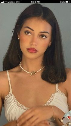 #makeup #beauty #celebrity Peter Pan Kostüm, Italian Makeup, Seductive Makeup, Self Love Art, 90s Makeup Look, Latina Makeup, Soft Makeup Looks, Graduation Makeup, Cute Makeup Looks