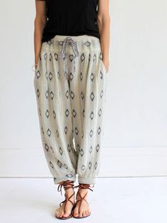 Batik Pants, Comfy Trousers, Boho Travel, Patterned Pants, Mode Hippie, Ace And Jig, Estilo Hippie, Mode Boho, Bohol