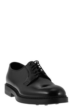 Step out in style with these luxurious leather lace-up shoes. The seamless, rounded upper and smooth toe cap exude elegance and sophistication, while the durable Blake construction ensures long-lasting comfort. Made in Italy, these shoes boast an ultra-light rubber sole for effortless walking, and a 3 cm heel height for a touch of subtle elevation. Whether you're dressing up for a special occasion or adding a touch of refinement to your everyday look, these leather derby lace-ups are the perfect Balenciaga Designer, Top Designer Brands, High End Fashion, Leather Lace, Lace Up Shoes, Leather And Lace, Everyday Look, Fashion Item, Accessories Design