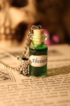 Absinthe's Garden:  #Absinthe glass vial necklace. Gothic Wedding Decorations, Green Fairy Absinthe, Absinthe Fairy, Absinthe Art, Bottle Craft, Mini Bottle, Green Fairy, Goth Wedding