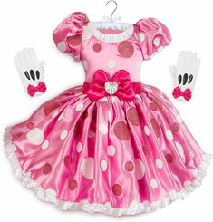 Disney Store Minnie Mouse Halloween Costume Dress Gloves Set  Girl Size 5/6 Infants, Toddlers, & Kids Size (approx) Alpha Height in Inches Weight in lbs Age Chest in Inches Waist in Inches 0-3m   up to 22" up to 11 lbs 0-3 mos     3-6m   22-25" 11-15 lbs 3-6 mos     6-9m   25-27" 15-18 lbs 6-9 mos     9-12m   27-29" 18-22 lbs 9-12 mos     12-18m   27-31" 18-26 lbs 12-18 mos     18-24m   29-33" 22-29 lbs 18-24 mos     2T   31-34" 26-29 lbs 1-2 yrs 20½" 20" 3T   34-38" 29-33 lbs 2-3 yrs 21" 20½" 4 Minnie Mouse Pink Dress, Pink Dress Costume, Pink Minnie Mouse Costume, Minnie Mouse Dress Up, Pink Minnie Mouse Dress, Minnie Mouse Halloween Costume, Minnie Mouse Toys, Minnie Dress, Minnie Mouse Costume