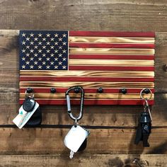 Key Holder Diy, Raised Dog Bowls, Concrete Patio Designs, Barn Siding, American Flag Wood, Diy Fence, Wood Flag, Woodworking Projects That Sell, Diy Garage