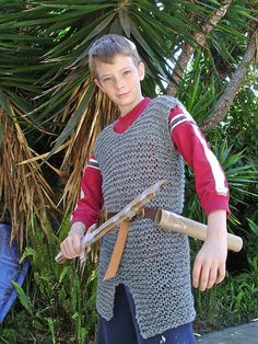 Knitted chainmail, free pattern.  this is what I need to knit for the Nash boys.. @Shelley Nash Viking Hat, Costume Patterns, Free Knitting Pattern, Loom Knitting, Crochet For Kids, Knitting Inspiration