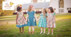 Vintage & Retro Inspired Girls Boutique Dresses / Clothes Vintage Outfits 90s Grunge, Vintage Outfits 70s, Vintage Outfits Winter, Girls Boutique Dresses, Vintage Outfits 50s, Vintage Outfits Classy, Classy Blouses, Preppy Boys, Vintage Outfits 90s