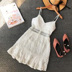 Style: commuting Commuting: Korean version Color: white Plaid Shorts Women, Korean Blouse, Sleevless Dress, Blouse Ideas, Women Chiffon Blouse, Blouse Summer, White Sundress, Blouse Style, High Waist Dress